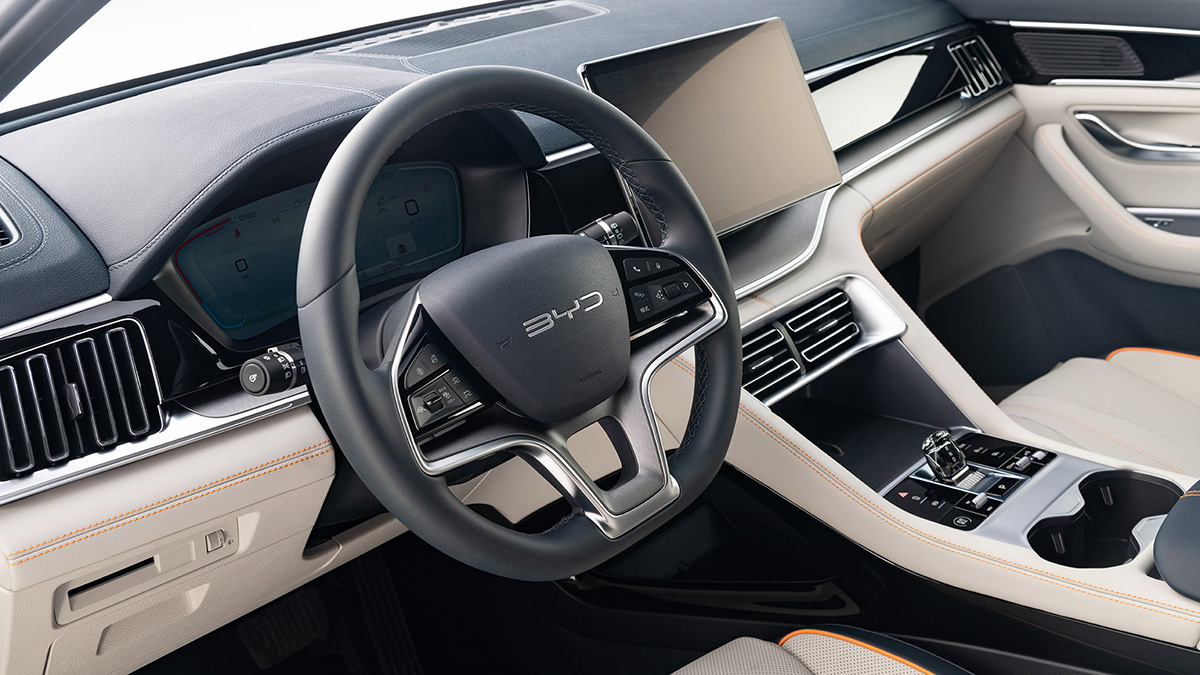 گالری تصاویر بی وای دی سانگ پلاس