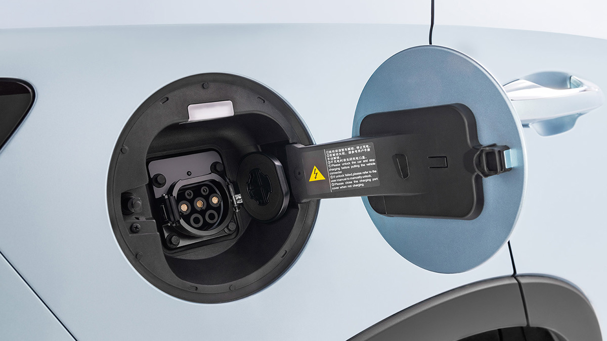 گالری تصاویر بی وای دی سانگ پلاس