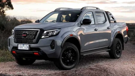 نیسان ناوارا